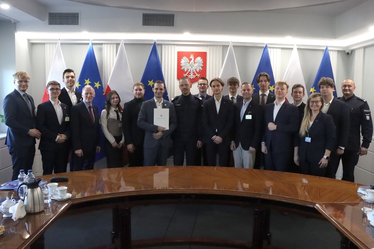 Spotkanie Młodych z szefem Policja